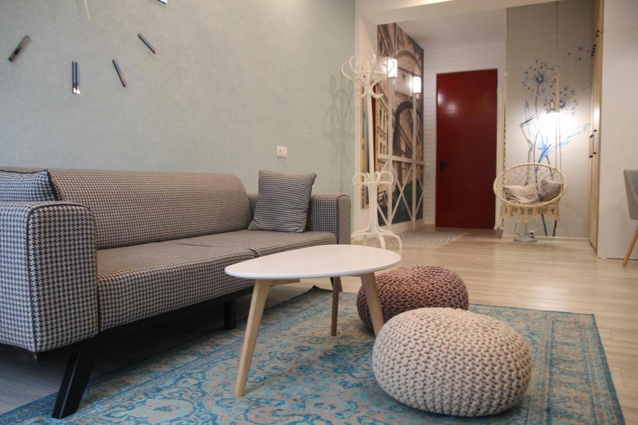 Cozy Apartment In Vake Tbilisi Esterno foto